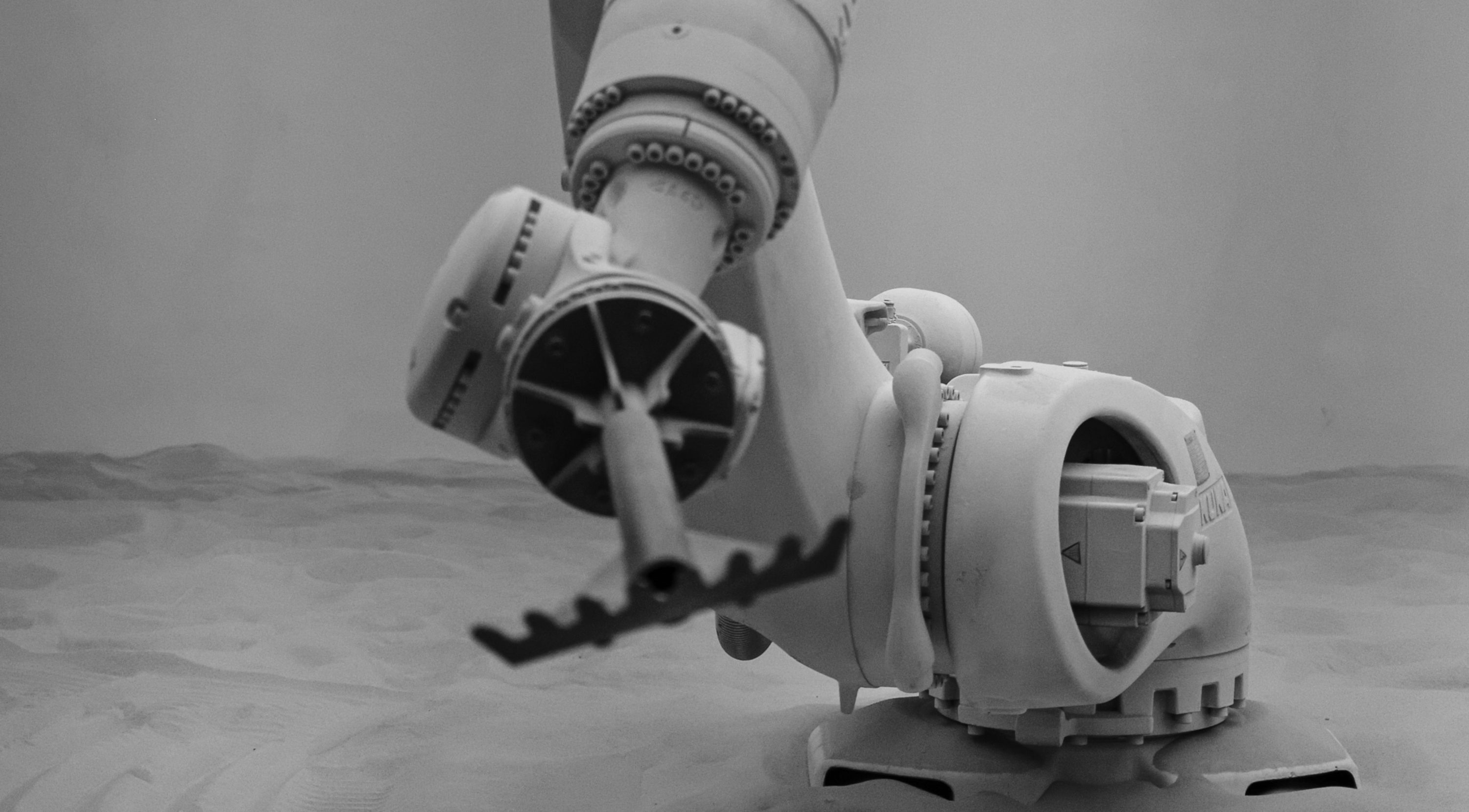 Robot arm operating in an experimental environment