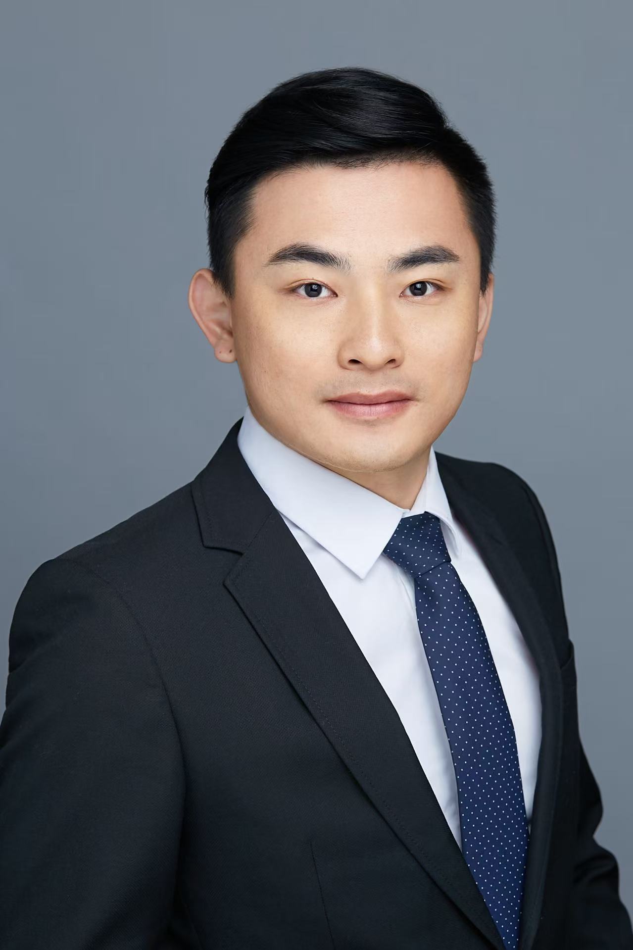 课题组负责人莫凡教授